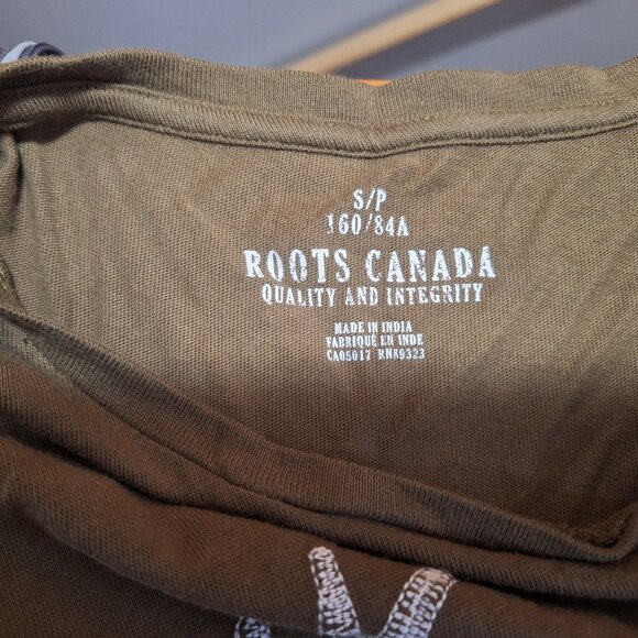 ROOTS CANADA long-sleeved shirt w/buck head on the front Women S NEW no tags - Picture 3 of 3
